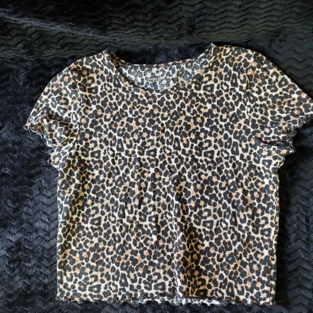 American Eagle crop top
